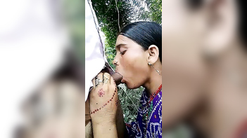 Filthy Dehati Wife Greedily Sucking Cock Outdoors - Raw Indian Porn Tube Video
