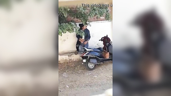 Tamil Girl Gets Pounded Hard on the Road in Khet, Wild Sex Caught on Camera