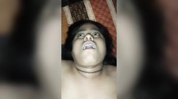 Fat Desi Pussy Till It Gapes - Hardcore Indian MMS Leak.