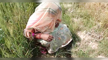 Desi Bhabi Gets Pounded Outdoor by Horny Devar