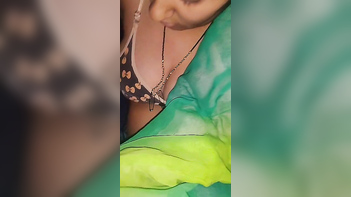 Horny Dehati Bhabi Greedily Sucks Hubby's Cock Dry in Wild Oral Action!