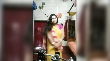 Babe With Seductive Eyes Grinds Wildly On Cam For XXX Instagram Fame