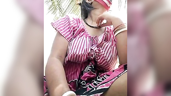 Hot Indian Bhabi Flashes Her Wet Pussy Outdoors.