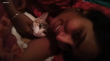 Fiery Desi Babe in Dress Flaunts Her Slutty Legs in This Raunchy XXX Clip