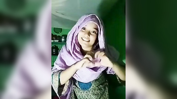 Bangladeshi Babe Gets Nude and Wild for Her Lover's Pleasure