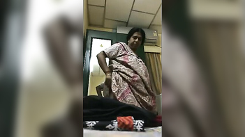 My Old Desi Wife Strips and Fingers Her Cunt on Webcam - Indian Porn Tube.