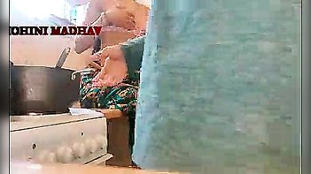 Jija Fuck His Saali's Wet Pussy in Hindi - Hardcore Indian Sex Tape