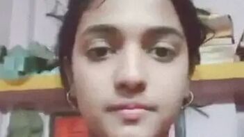 Indian Village Girl's Wet Pussy Gets Fingered Hard in Solo Masturbation Vid.