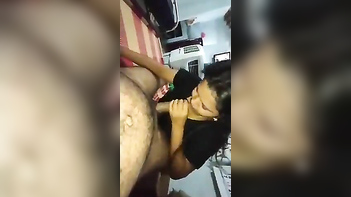 Hot Tamil Slut Gags on Cock in Leaked MMS Scandal - Raw Indian Porn.