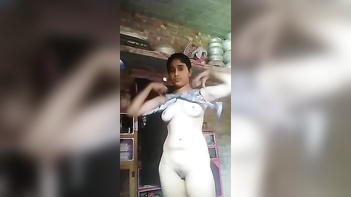 Indian Village Babe Caught Naked on Cam, Holy Shit She's Fucking Hot and Horny.