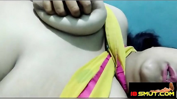 Kanchan’s Wild Nude Show - Dirty Indian Babe Pleases Lucky Customer in HD!