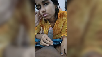 Desi Salesgirl Greedily Sucking Dick in Public Toilet - Raunchy Indian Porn.