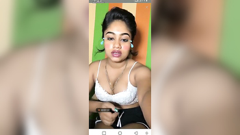 Busty Indian Babe Gets Wild in Live Video, Fucking and Sucking Hard!