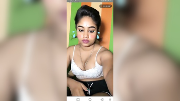 Busty Indian Babe Gets Wild in Live Video, Fucking and Sucking Hard!