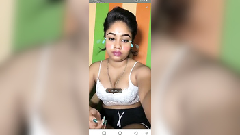 Busty Indian Babe Gets Wild in Live Video, Fucking and Sucking Hard!