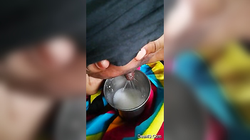 Desi Babe Milks Her Juicy Nipples in Wild Indian Porn Tube Action!