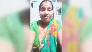 Aunty's Wild Ride - Hot Indian Babe Gets Fucked Hard and Creamed On.