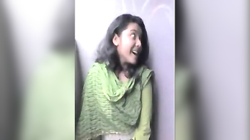 Chennai Babe Gets Her Tight Pussy Pounded Hard in Leaked Indian Porn Video