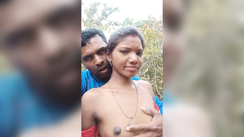 Desi Village Lovers' Wild Outdoor Fondling - Hot Indian Porn Tube Action