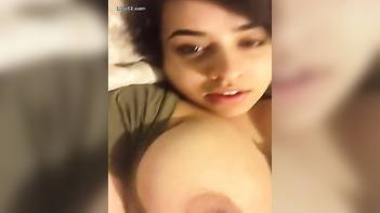 Fiery Desi Babe Isha Singh Fucking Herself on Webcam - Watch Now!