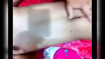 Shocking Desi Porn MMS Scandal: Muslim Bhabhi's Round Boobs Exposed With Neighbor!