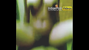 Delhi Chubby Bhabi's Desi Sex Videos: Get Ready to Spice Up Your Night!