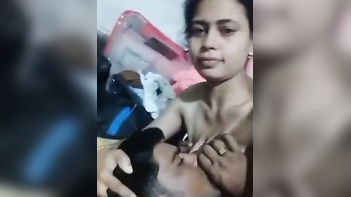 Experience the Passion of Desi Bhabhi Breastfeeding With Big Boobs!