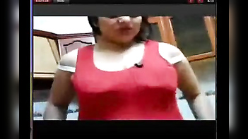 Desi Girl Flaunting Her Curves On Live Cam For Her Lover!