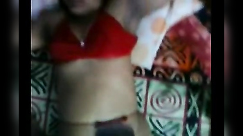 Experience Incredible Pleasure with Madhya Pradesh Bhabhi's Amazing Desi Sex Blowjob!