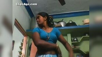 Desi Hot Maid Flaunting Her Boobs in Free Porn MMS Video