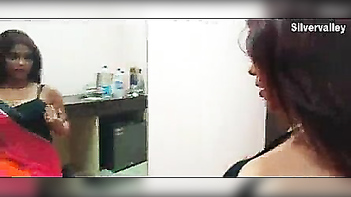 Desi Wife's Wet Pussy Get Pounded Hard in Hot Honeymoon Sex Video!