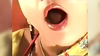 Hindu Girl in Yellow Saree Teasing and Fucking Hard in Indian Porn Tube Video.