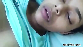 This Horny Bangladeshi Babe Jafnah Rahman Fuck, Finger, and Curse in Hot Action.