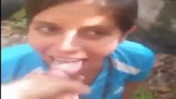 This Bangalore Slut Gag on a Fat Cock Outdoors - Indian Porn Tube Action