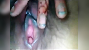 Desi Slut with Huge Tits Spreads Her Pussy Wide Open - Hardcore Indian Fuck Clip