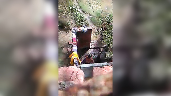 Indian Village Aunty Bathing Video Caught On Camera