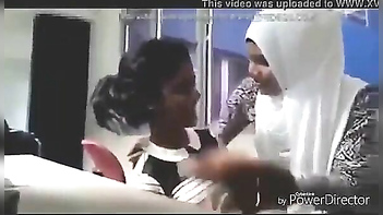 Hot Desi Lesbians Scissoring and Squirting in Indian Porn Tube Vid.