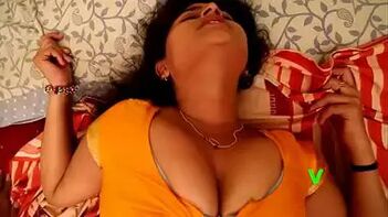 Hot Desi Aunty Gets Pounded Hard in Indian Porn Tube Video.