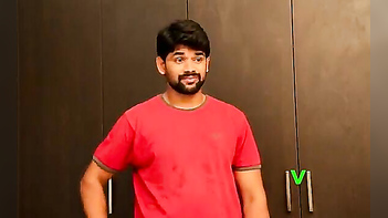 Hot Desi Aunty Gets Pounded Hard in Indian Porn Tube Video.