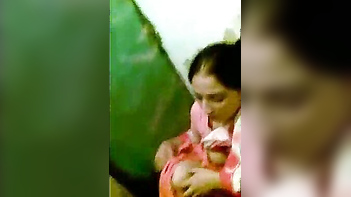 Recorded Chudai Video of Chacha and Bhabhi Caught in Toilet Leaked Online