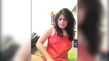 Gorgeous Desi Girl's First Time Masturbation on Cam - An Unforgettable Experience!