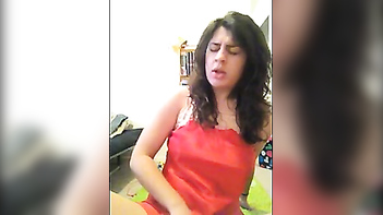 Gorgeous Desi Girl's First Time Masturbation on Cam - An Unforgettable Experience!