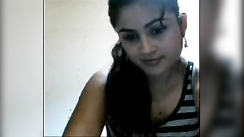 Sensational Desi Mature Beauty Flaunts Her Stunning Figure in the Nude