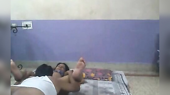 Indore Desi Bhabhi Enjoys Oral Pleasure A Delicious Delight!