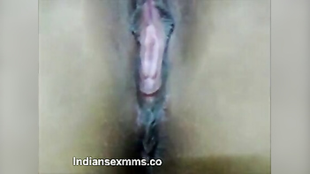 Exposed! Cute Desi Girl's Indian Porn Tube Discovered by Her Cousin Brother