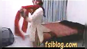 Watch Desi Naughty Girl Nude Dancing Live on Cam at Fsiblog!