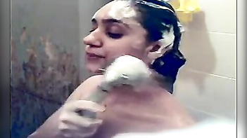 Delhi Desi Girlfriend Captures Selfie in Bathroom - A Unique Moment!