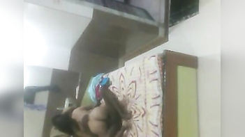 Uncover Desi Hidden Cam Home Sex with Hindi Audio Now!