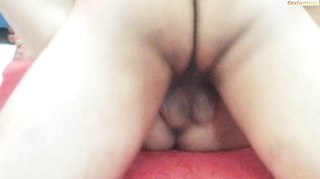 Desi sex - Bare bare dudh wali ghar ke malkin ko naukar ne chod dala