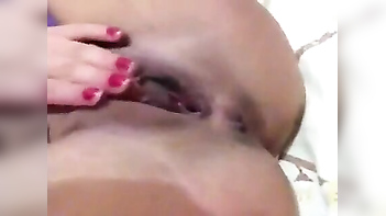 Saucy Aunty - Watch Her Masturbate Live for Her Adoring Fans!